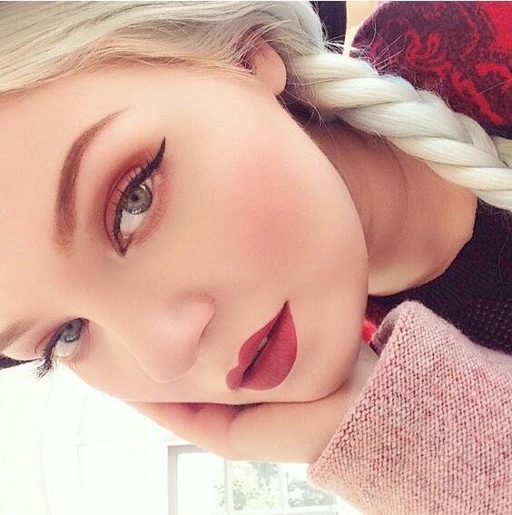 Romantic Waterproof Matte Lipstick Romantic Waterproof Matte Lipstick